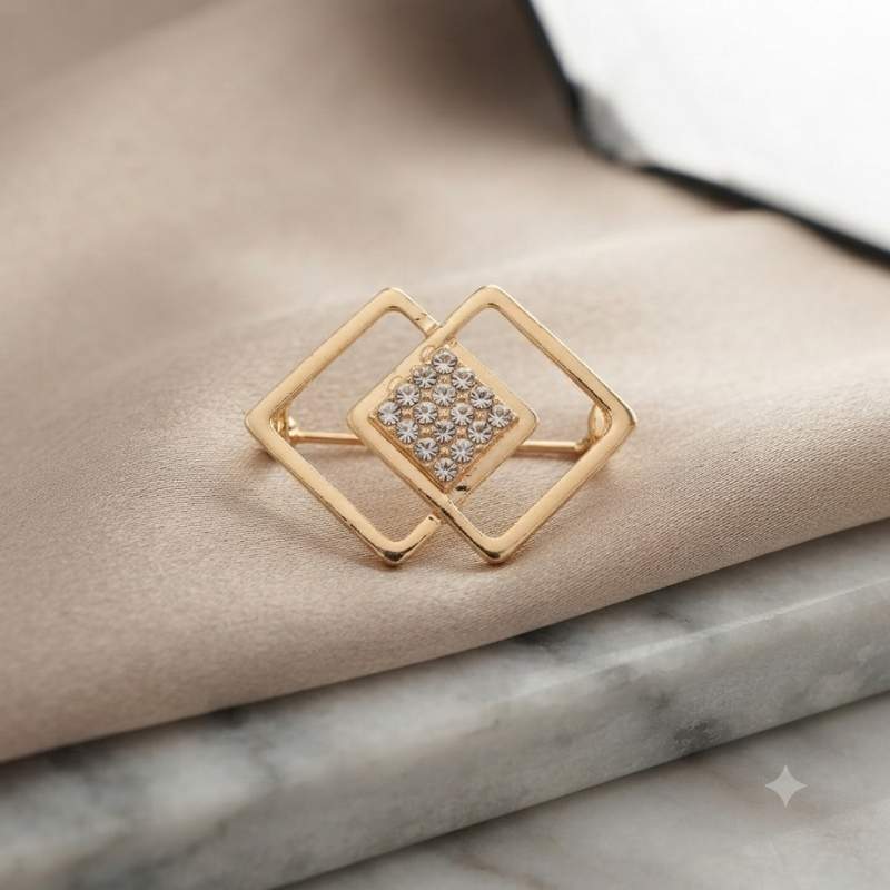 Golden Brooch - BXD